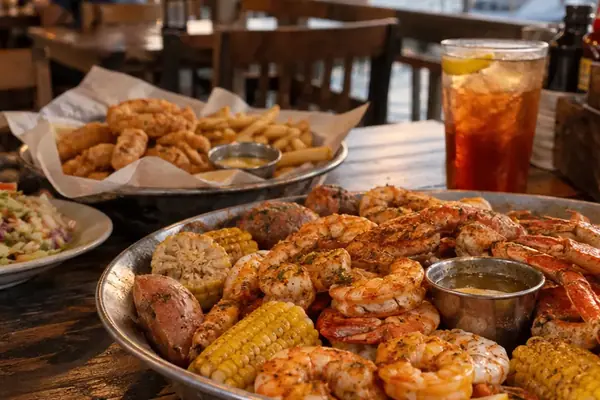 5 Friday Night Seafood Traditions to Experience in Grayson County